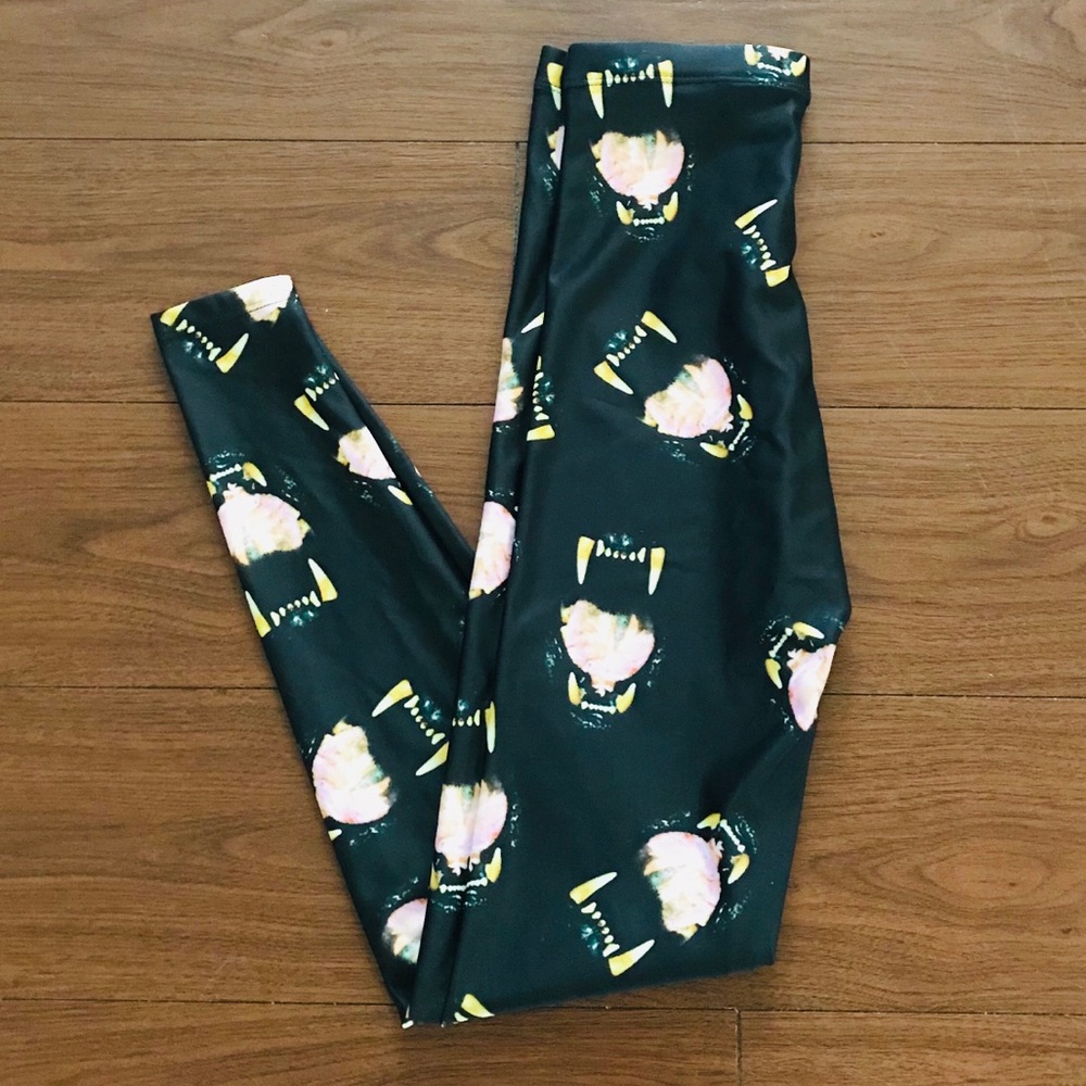 $5.95 shipping!!! Iron Fist Leggings